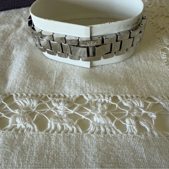 NEW Silver Chunky Statement Watch with Rhinestone Black Floral Detail - Picture 5 of 10